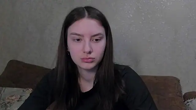 love lina muuur online show from March 2, 2026, 6:15 pm