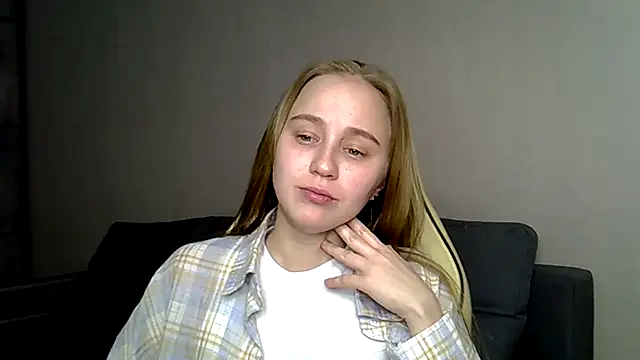 christimontero online show from February 23, 2026, 6:08 pm