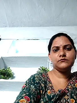 Snapshot of Anushka_Singh0 chatting on June 8, 2026, 10:27 am Anushka Singh0 online show from June 8, 2026, 10:27 am