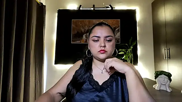 Snapshot of AzaraOnyx chatting on July 23, 2026, 2:03 pm AzaraOnyx online show from July 23, 2026, 2:03 pm
