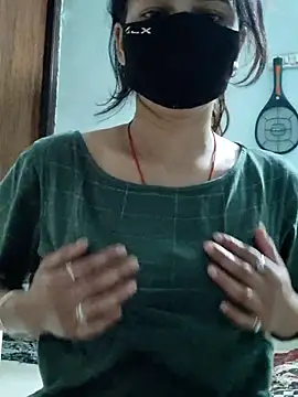 Snapshot of Sexy-Sandhya_ chatting on March 4, 2026, 7:32 pm Sexy-Sandhya online show from March 4, 2026, 7:32 pm