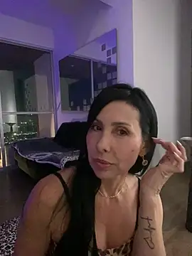 Snapshot of caritoo21 chatting on February 26, 2026, 12:21 am caritoo21 online show from February 26, 2026, 12:21 am