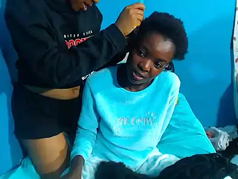 Snapshot of SexySlender_05 chatting on February 23, 2026, 10:43 pm SexySlender 05 online show from February 23, 2026, 10:43 pm