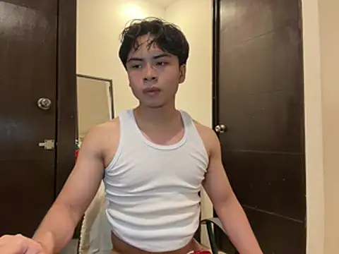 Snapshot of BentoBoxxx chatting on May 17, 2026, 2:33 am BentoBoxxx online show from May 17, 2026, 2:33 am
