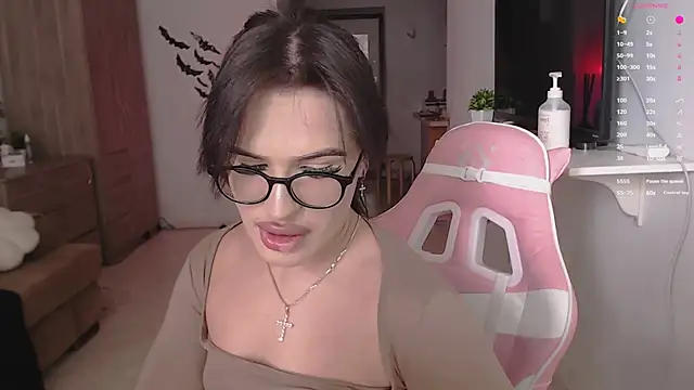 Snapshot of ShayL1sse chatting on February 26, 2026, 10:37 am ShayL1sse online show from February 26, 2026, 10:37 am