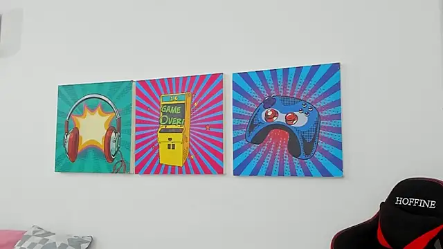 Thomas walker14 online show from April 15, 2026, 1:15 pm