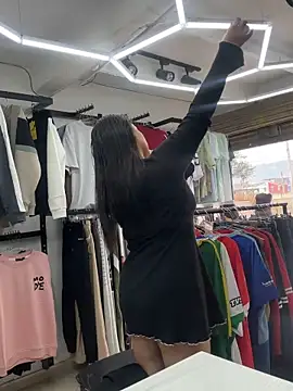 Miss Bella Flame online show from April 10, 2026, 5:42 pm