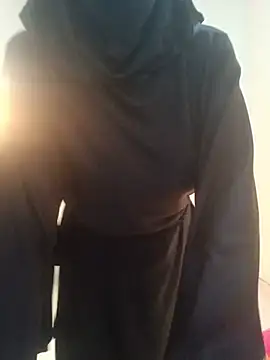 Snapshot of aminaa_ chatting on July 15, 2026, 9:33 pm aminaa online show from July 15, 2026, 9:33 pm