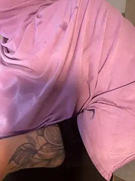 rashaaa  online show from March 22, 2026, 2:26 am