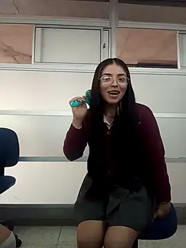 Gatita Only17 online show from February 17, 2026, 4:48 pm