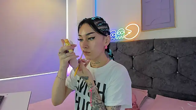 Megan Morphy online show from March 28, 2026, 1:23 pm