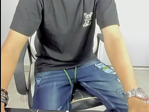 badboy master online show from February 19, 2026, 7:33 pm