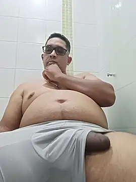 gordogruesa online show from July 5, 2026, 3:22 am