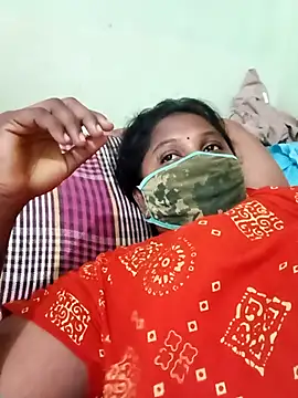 tamilkaviya431 online show from April 18, 2026, 5:21 am