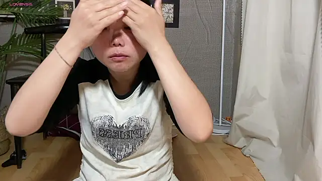 xiaosu22 online show from April 6, 2026, 5:08 am