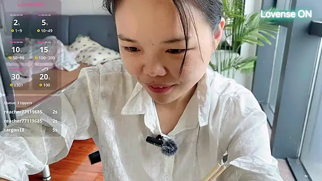 xiaosu22 online show from June 18, 2026, 1:37 am