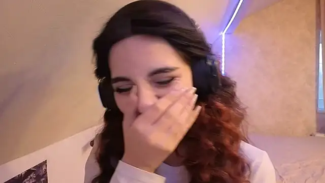 Blissmissataeses online show from February 16, 2026, 11:42 am