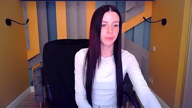NoirDiva online show from May 9, 2026, 12:08 pm