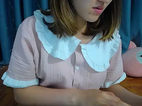 Snapshot of Lunababty chatting on March 3, 2026, 1:29 pm Lunababty online show from March 3, 2026, 1:29 pm