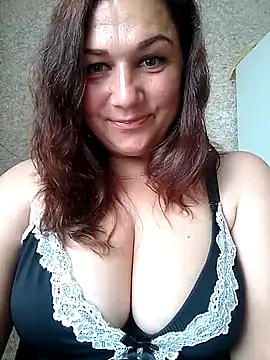 Snapshot of Susan8421 chatting on June 22, 2026, 2:14 pm Susan8421 online show from June 22, 2026, 2:14 pm