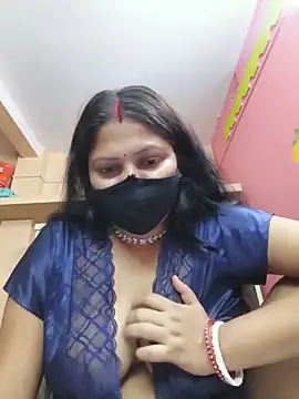 Snapshot of Kiya_6543 chatting on July 6, 2026, 5:37 pm Kiya 6543 online show from July 6, 2026, 5:37 pm