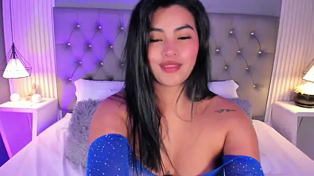 Snapshot of Sara_Vega_ chatting on February 14, 2026, 5:18 am Sara Vega online show from February 14, 2026, 5:18 am