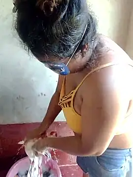 Snapshot of shanaya-baby77 chatting on March 2, 2026, 10:00 am shanaya-baby77 online show from March 2, 2026, 10:00 am