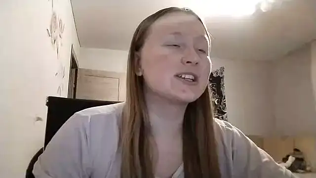 Snapshot of AnikaLipps chatting on June 10, 2026, 12:34 am AnikaLipps online show from June 10, 2026, 12:34 am