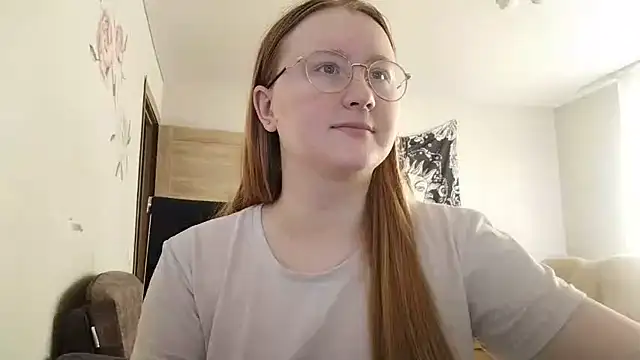 Snapshot of AnikaLipps chatting on May 4, 2026, 1:14 pm AnikaLipps online show from May 4, 2026, 1:14 pm