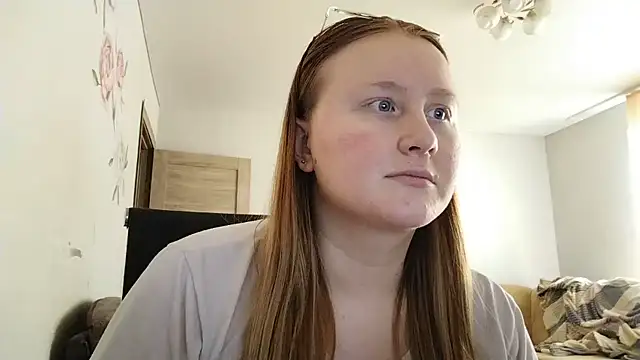 Snapshot of AnikaLipps chatting on June 10, 2026, 1:56 pm AnikaLipps online show from June 10, 2026, 1:56 pm