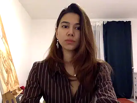 KiraVixenSweet online show from February 16, 2026, 11:13 pm