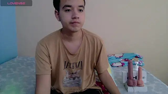 Snapshot of IronDante chatting on June 19, 2026, 12:11 pm IronDante online show from June 19, 2026, 12:11 pm