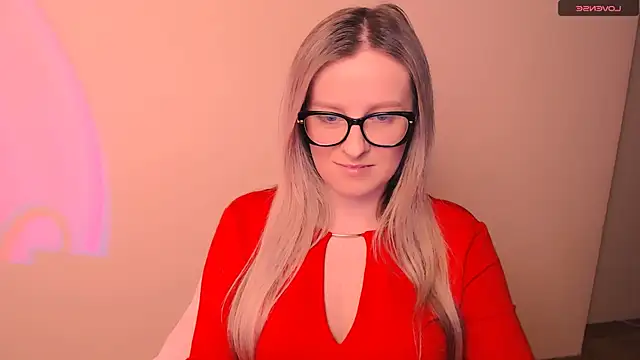 Snapshot of AnnePeach chatting on February 19, 2026, 4:59 pm AnnePeach online show from February 19, 2026, 4:59 pm