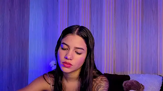 Isabellaa Rosee online show from July 24, 2026, 8:05 pm