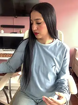 Daniela Pink online show from March 13, 2026, 12:43 pm