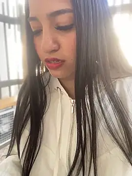 Daniela Pink online show from February 27, 2026, 1:11 pm