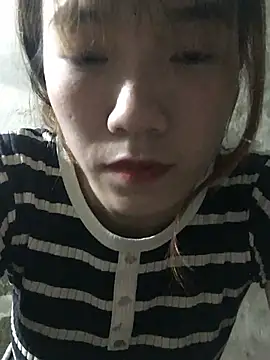 Snapshot of Sukem-mut chatting on February 24, 2026, 3:02 pm Sukem-mut online show from February 24, 2026, 3:02 pm