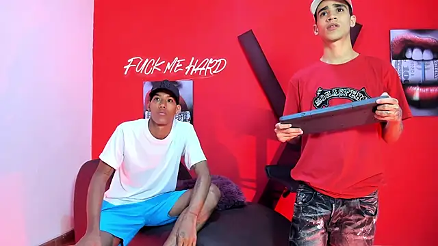 Snapshot of GREEN_BOYS chatting on February 14, 2026, 7:19 am GREEN BOYS online show from February 14, 2026, 7:19 am