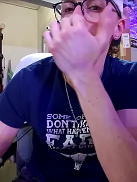 Snapshot of wranglerwayne chatting on February 25, 2026, 8:14 am wranglerwayne online show from February 25, 2026, 8:14 am