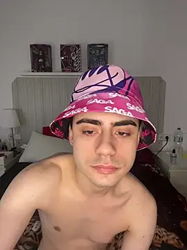 Snapshot of YourFavouriteTwink chatting on February 26, 2026, 2:06 pm YourFavouriteTwink online show from February 26, 2026, 2:06 pm