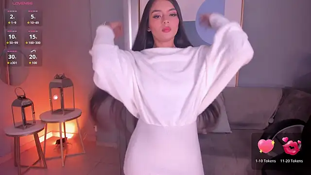 JulietteMoreau online show from April 16, 2026, 7:36 pm