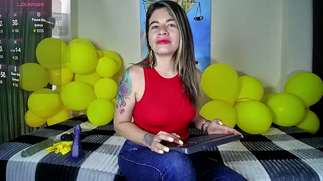 Snapshot of oriana_thomson01 chatting on May 21, 2026, 7:00 pm oriana thomson01 online show from May 21, 2026, 7:00 pm