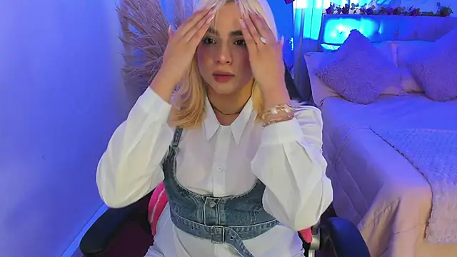 BarbieHannaB  online show from February 18, 2026, 7:21 pm