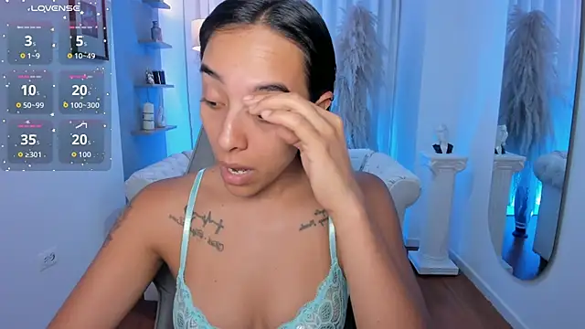 saori katsumi  online show from April 15, 2026, 11:49 am