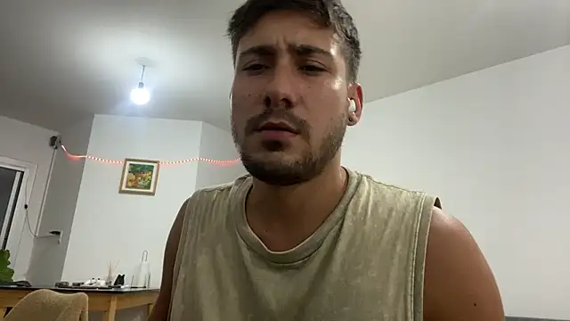 Snapshot of Heytincho chatting on February 20, 2026, 5:48 am Heytincho online show from February 20, 2026, 5:48 am