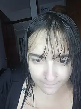Snapshot of daphneev chatting on May 27, 2026, 9:22 pm daphneev online show from May 27, 2026, 9:22 pm