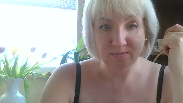 Snapshot of Alena1107 chatting on March 3, 2026, 2:24 pm Alena1107 online show from March 3, 2026, 2:24 pm