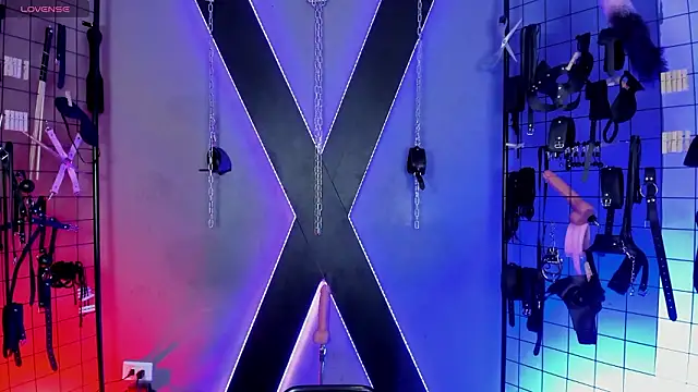 Victorya Emily BDSM online show from February 17, 2026, 7:00 pm