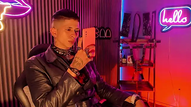 Maximoking26 online show from March 16, 2026, 1:57 am