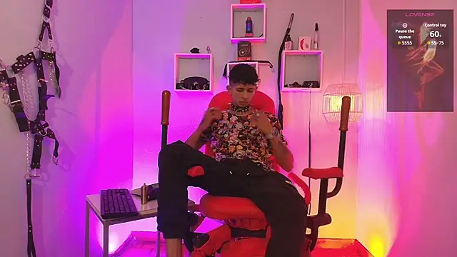 Maximoking26 online show from June 8, 2026, 1:28 am